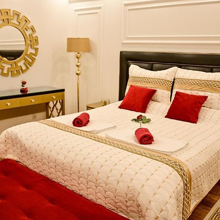 Luxury Apartment Karic Free Parking Tuzla Exteriör bild