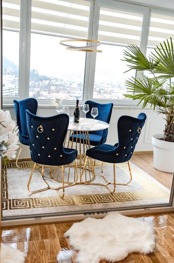 Luxury Apartment Karic Free Parking Tuzla Exteriör bild