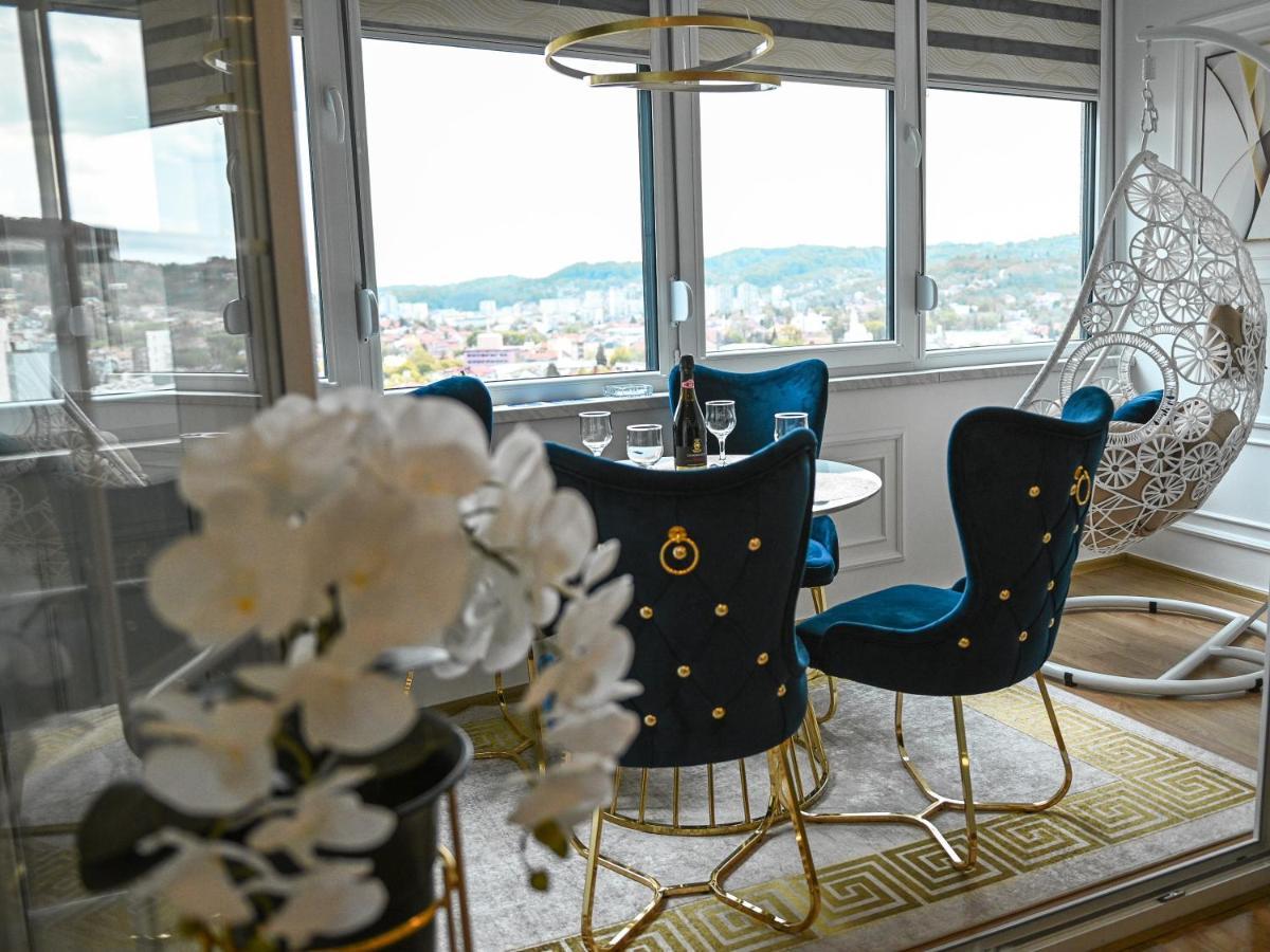 Luxury Apartment Karic Free Parking Tuzla Exteriör bild
