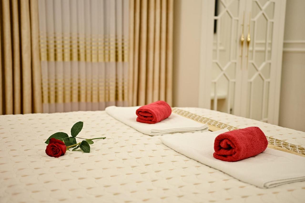 Luxury Apartment Karic Free Parking Tuzla Exteriör bild