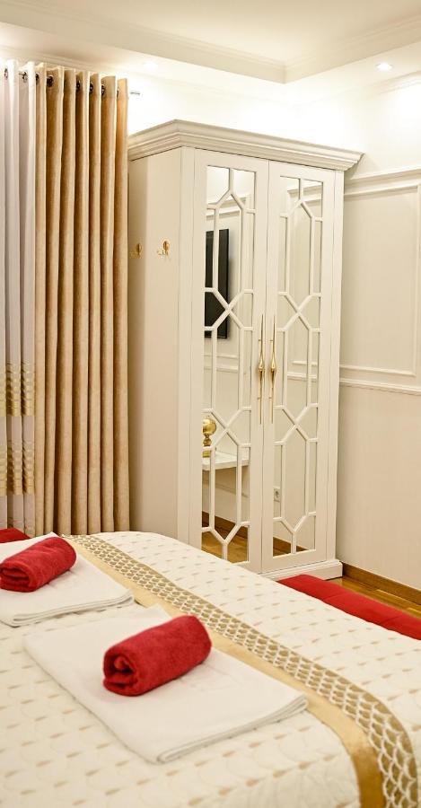Luxury Apartment Karic Free Parking Tuzla Exteriör bild