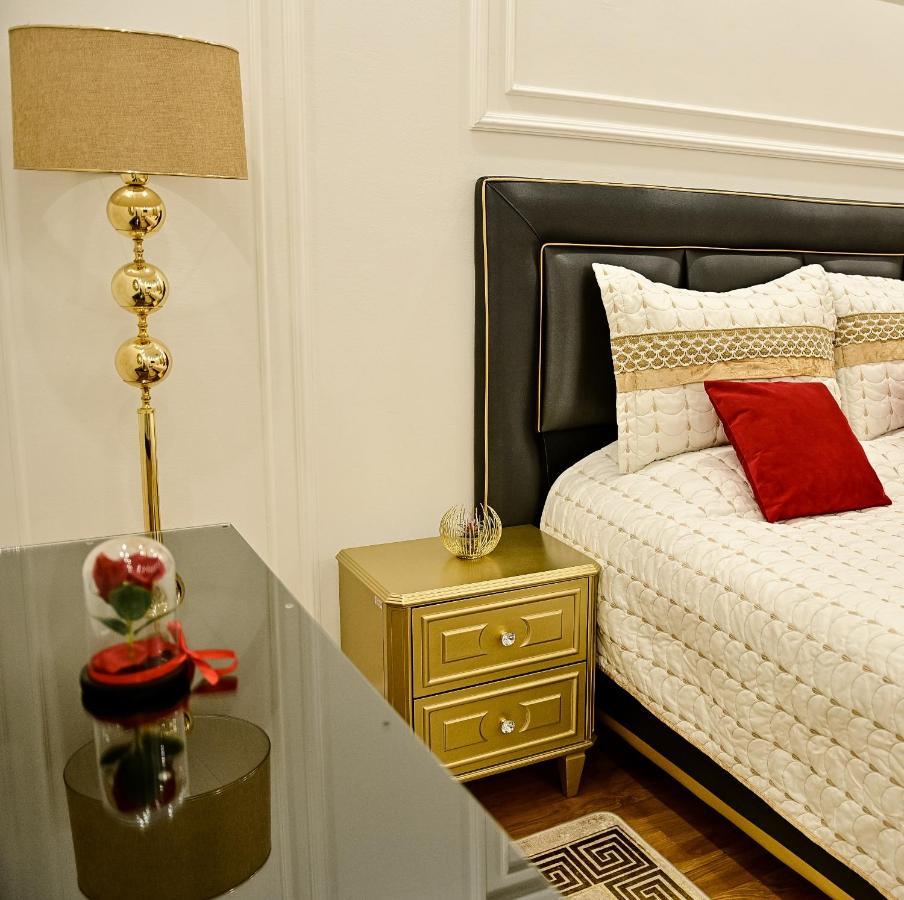 Luxury Apartment Karic Free Parking Tuzla Exteriör bild